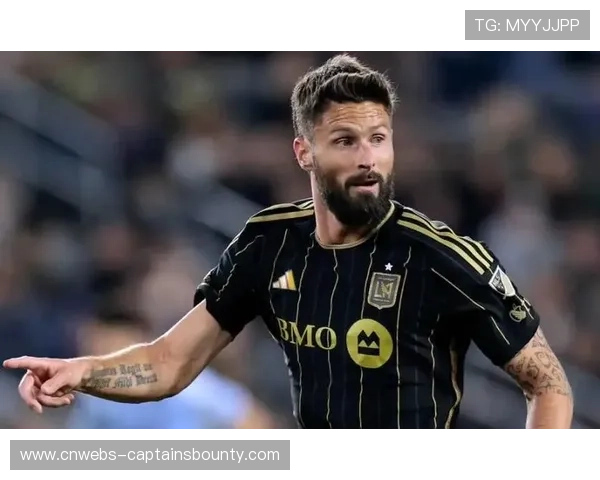 吉鲁梅开二度助里尔4-2胜巴黎FC，成法甲最年长双响球员