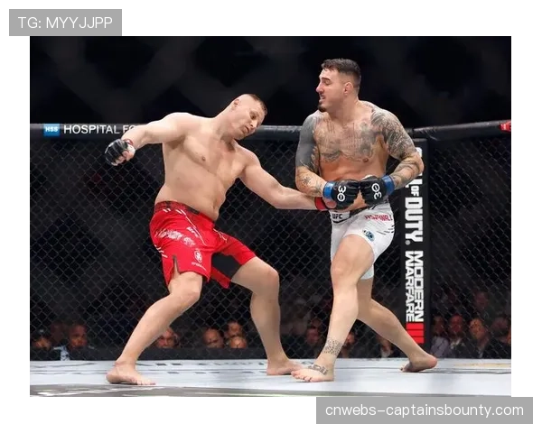 “大聪明”汤姆-阿斯皮纳尔赴泰国训练，备战潜在的与“苏里南大炮”的对决